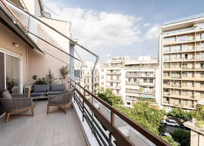 All Time Classic: Pianist\'S 5Th Fl Apt @ Acropolis