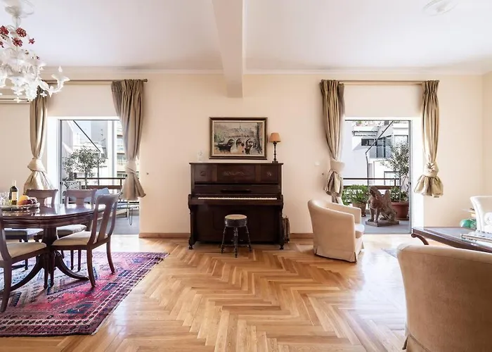 All Time Classic: Pianist\'S 5Th Fl Apt @ Acropolis